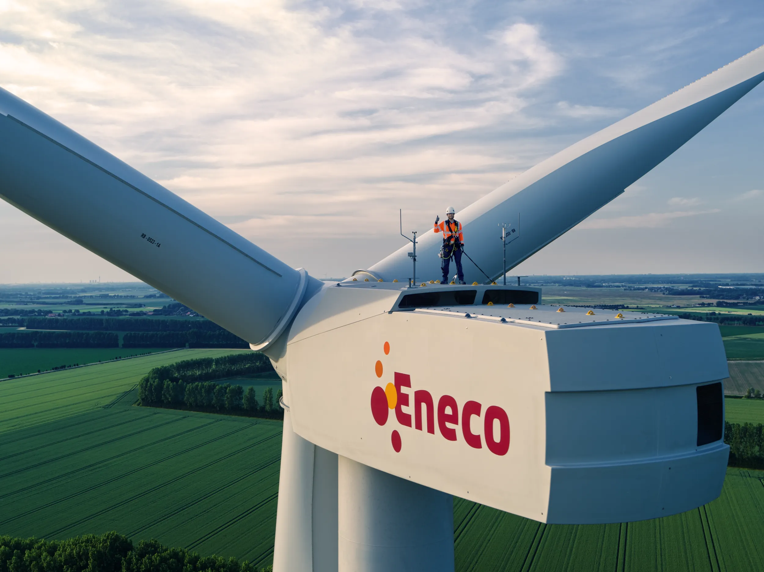 Redesigning Eneco’s contact page to reduce call volume and enhance self-service