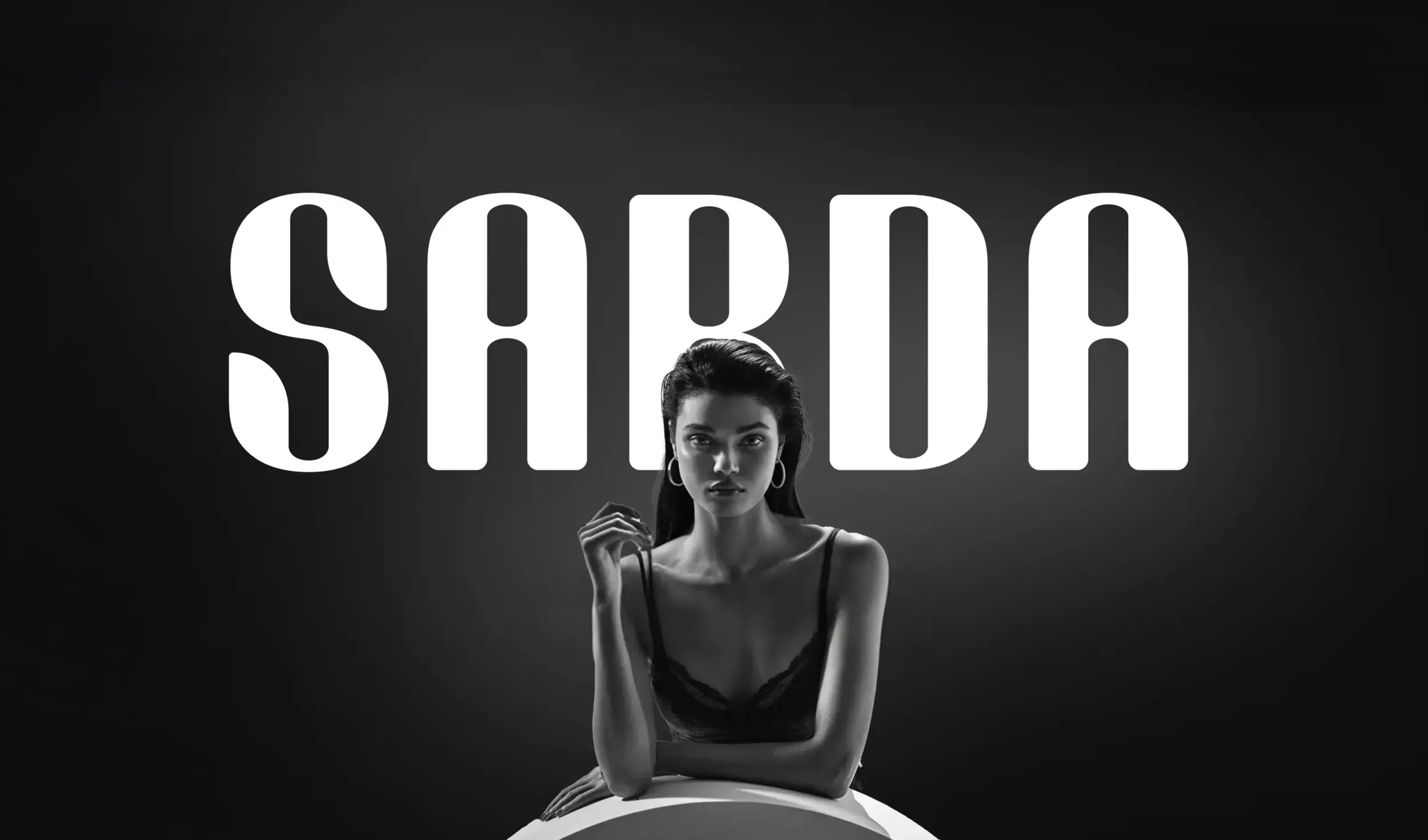 Van de Velde boosts e-commerce with new Sarda website and Scan @ Home app